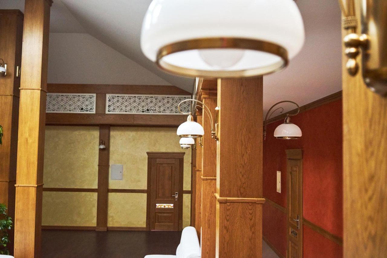 Східний Hotel Berezhany Exterior foto