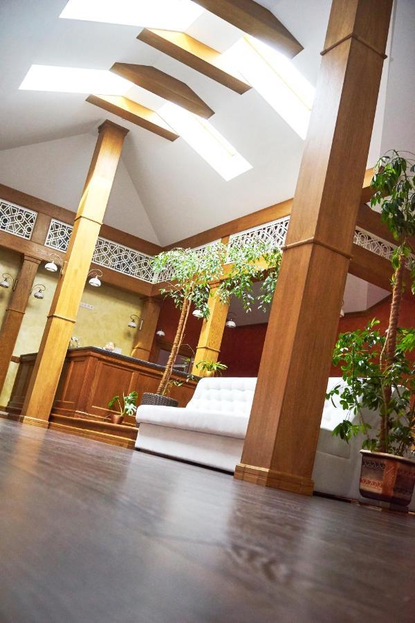 Східний Hotel Berezhany Exterior foto