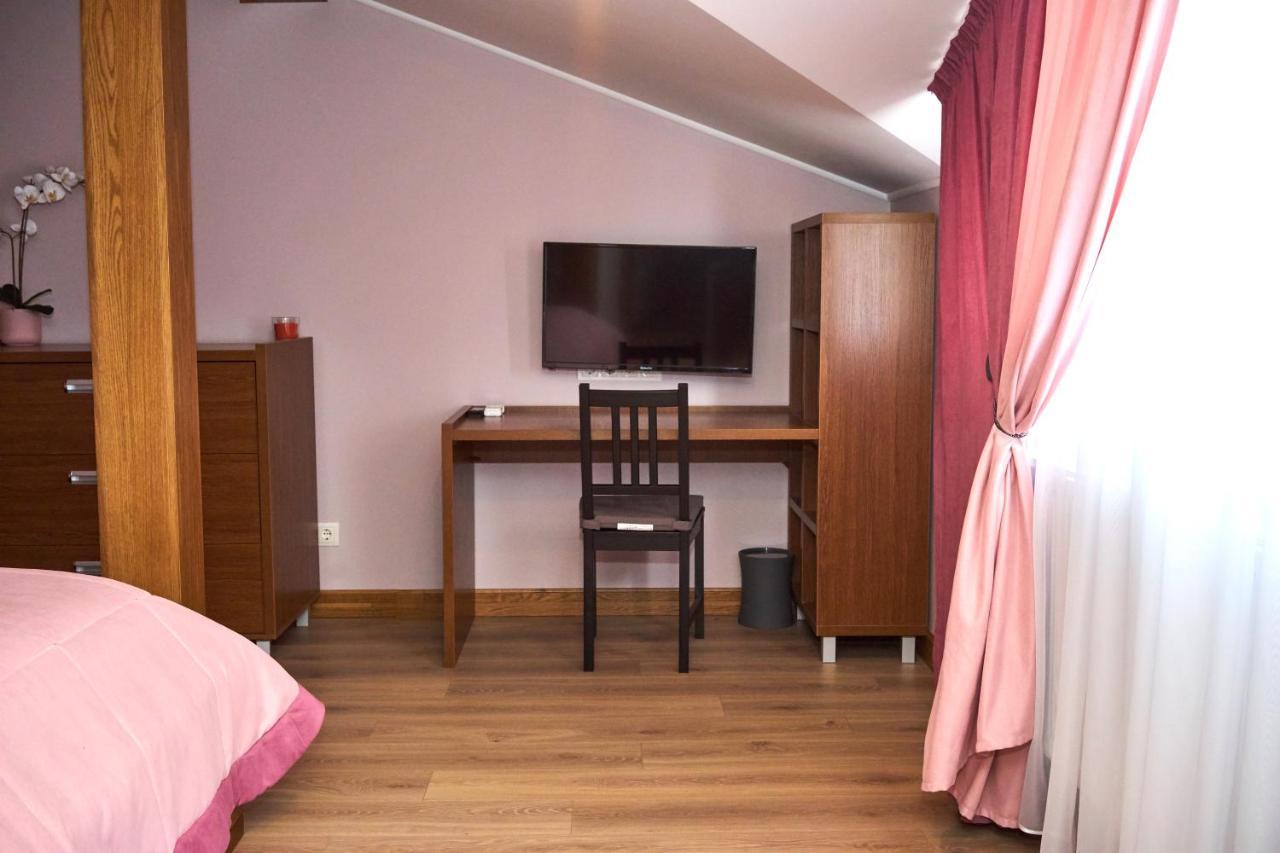 Східний Hotel Berezhany Exterior foto